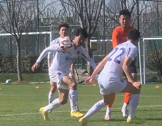 狠狠爱免播放器